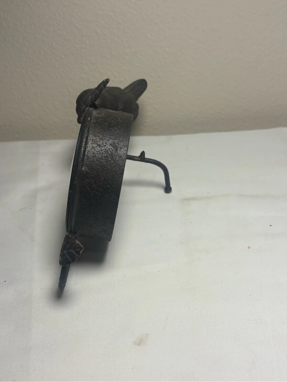 Vintage‎ Cafe des Marguerites Iron Bird Clock